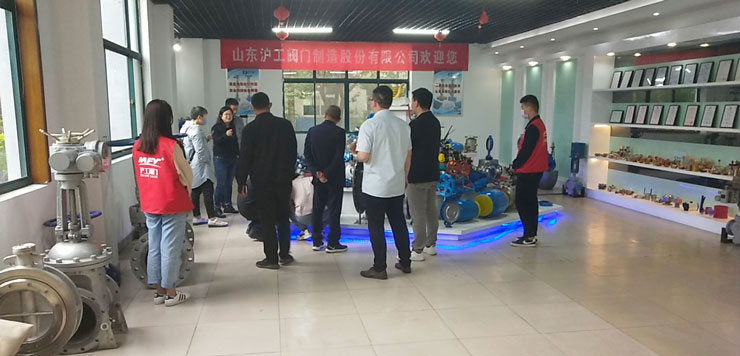 閥門展廳參觀 閥門展廳參觀